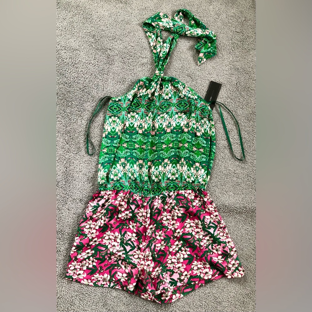 New NWT BCBG Maxazria halter romper playsuit XS ( P ) green pink floral silky